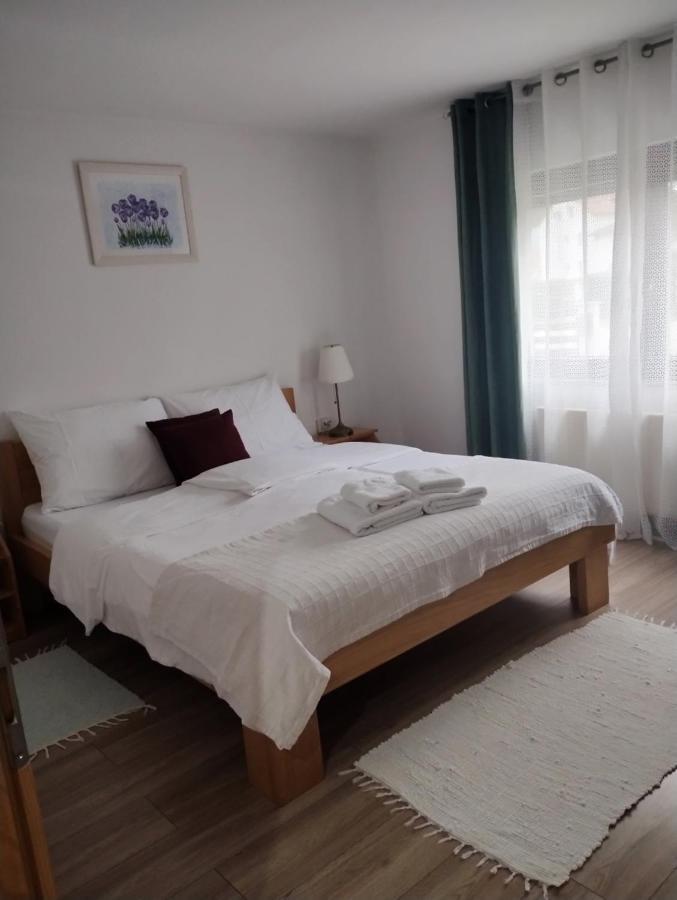 House Leonarda Hotel Грабовац Екстериор снимка